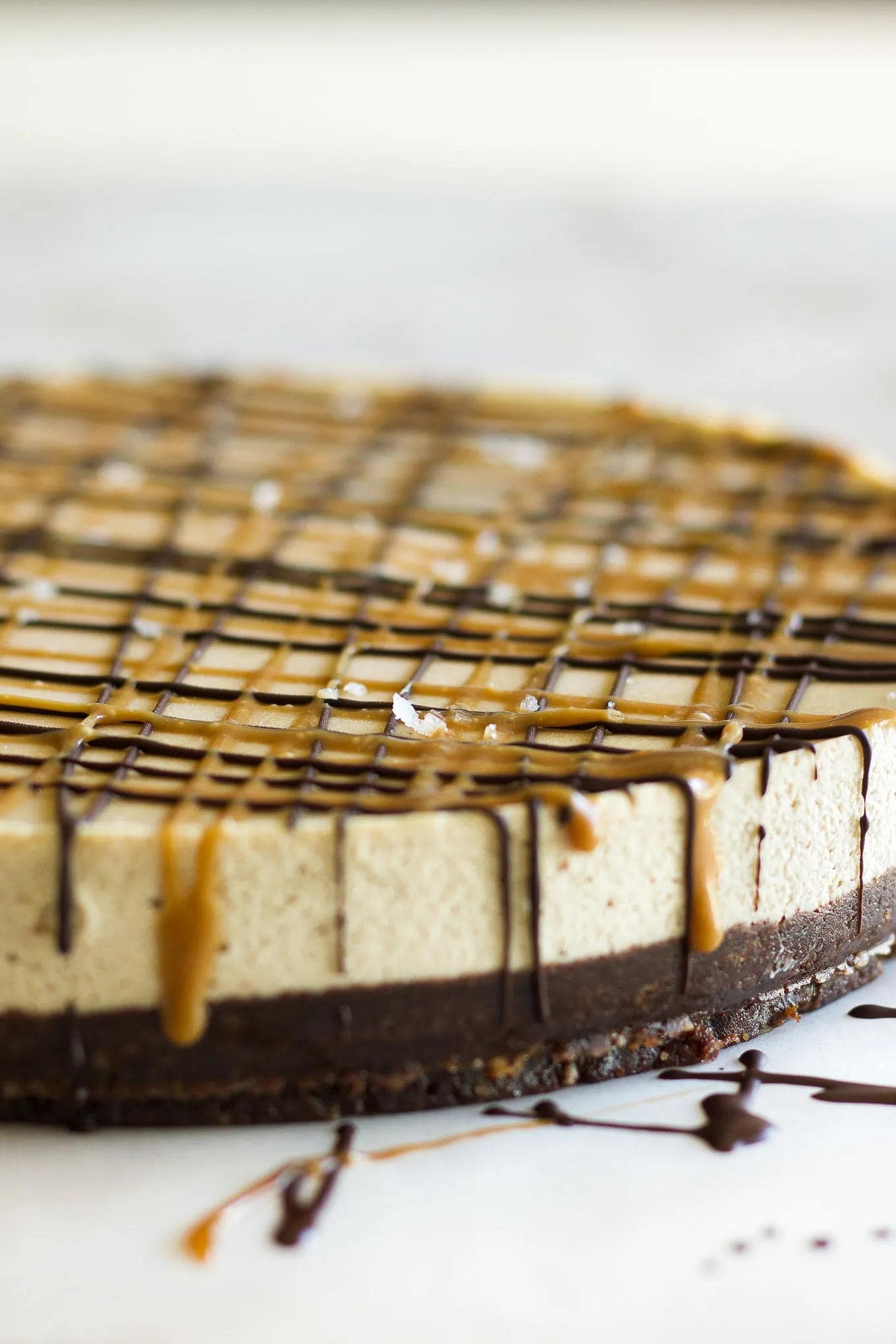 SALTED CARAMEL CHEESECAKE